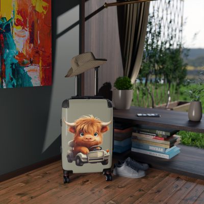 Highland Cow Suitcase - A stylish luggage featuring a charming cow design, perfect for travelers who want to bring a touch of whimsy to their journeys.