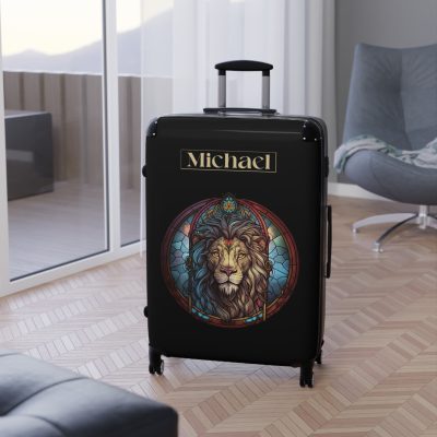 Custom Lion Suitcase - Kids' luggage featuring a unique lion design, perfect for young adventurers.