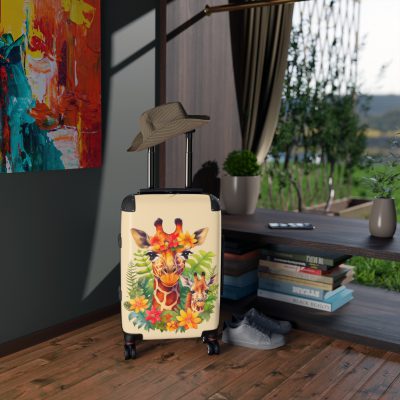 Giraffe Suitcase - Kids' travel luggage featuring an adorable giraffe design, ideal for young travelers.