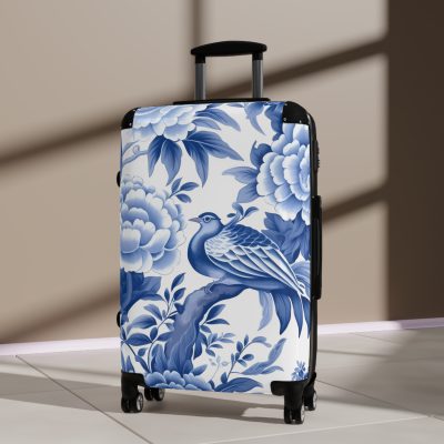 Blue & White Chinoiserie suitcase, a durable and stylish travel companion. Crafted with classic Chinoiserie designs, it's perfect for those who appreciate timeless elegance on their journeys.