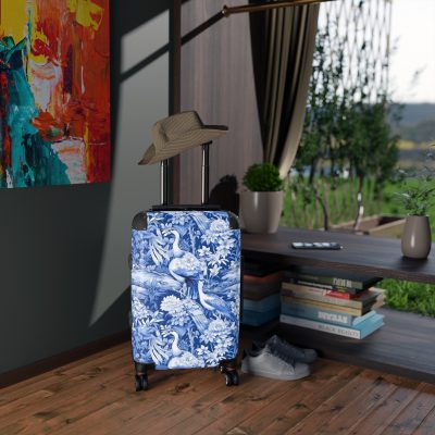 Blue & White Chinoiserie suitcase, a durable and stylish travel companion. Crafted with classic Chinoiserie designs, it's perfect for those who appreciate timeless elegance on their journeys.